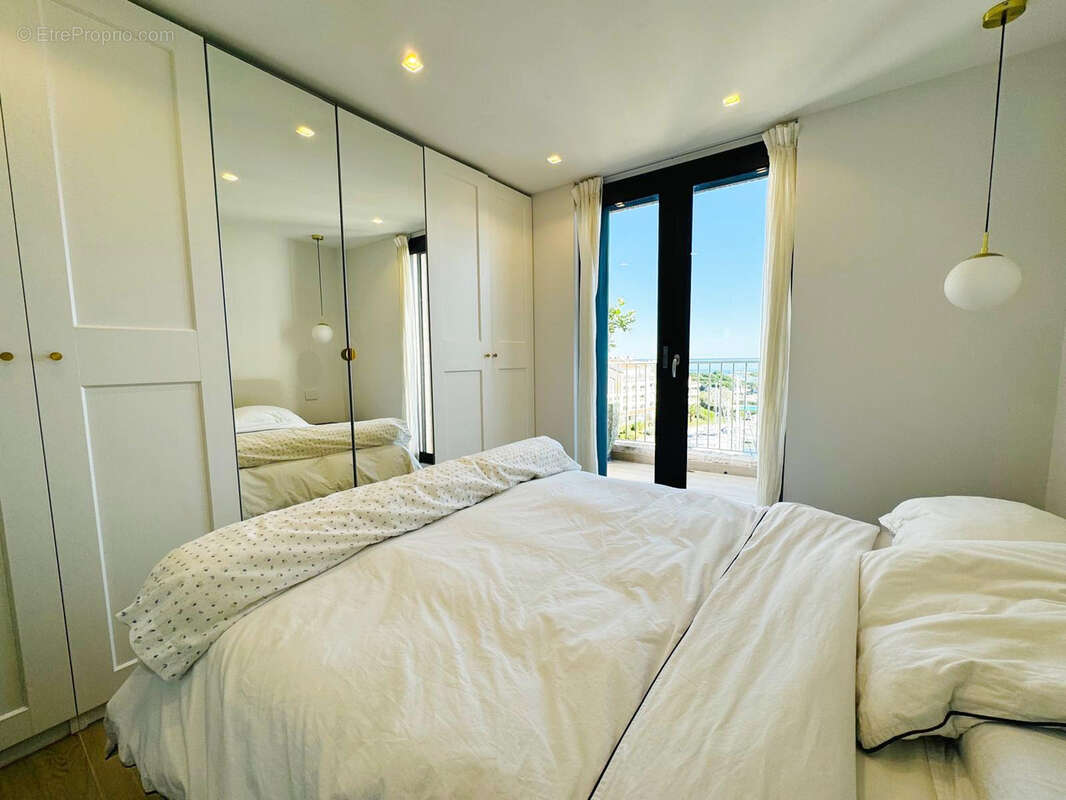 Appartement à COGOLIN