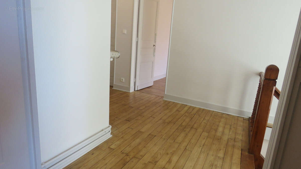 Maison à CHERVEIX-CUBAS