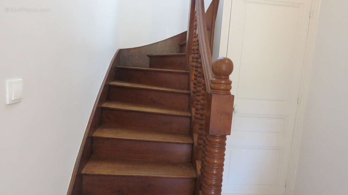 Maison à CHERVEIX-CUBAS