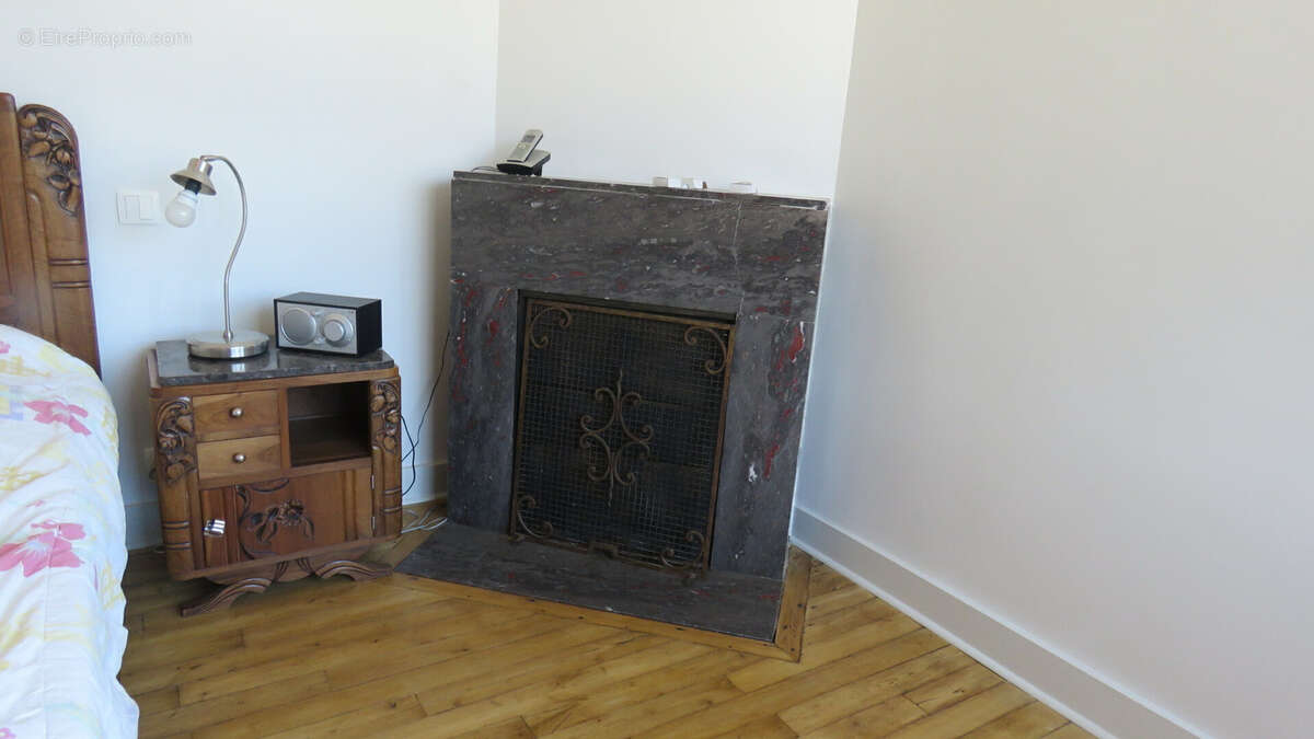 Maison à CHERVEIX-CUBAS