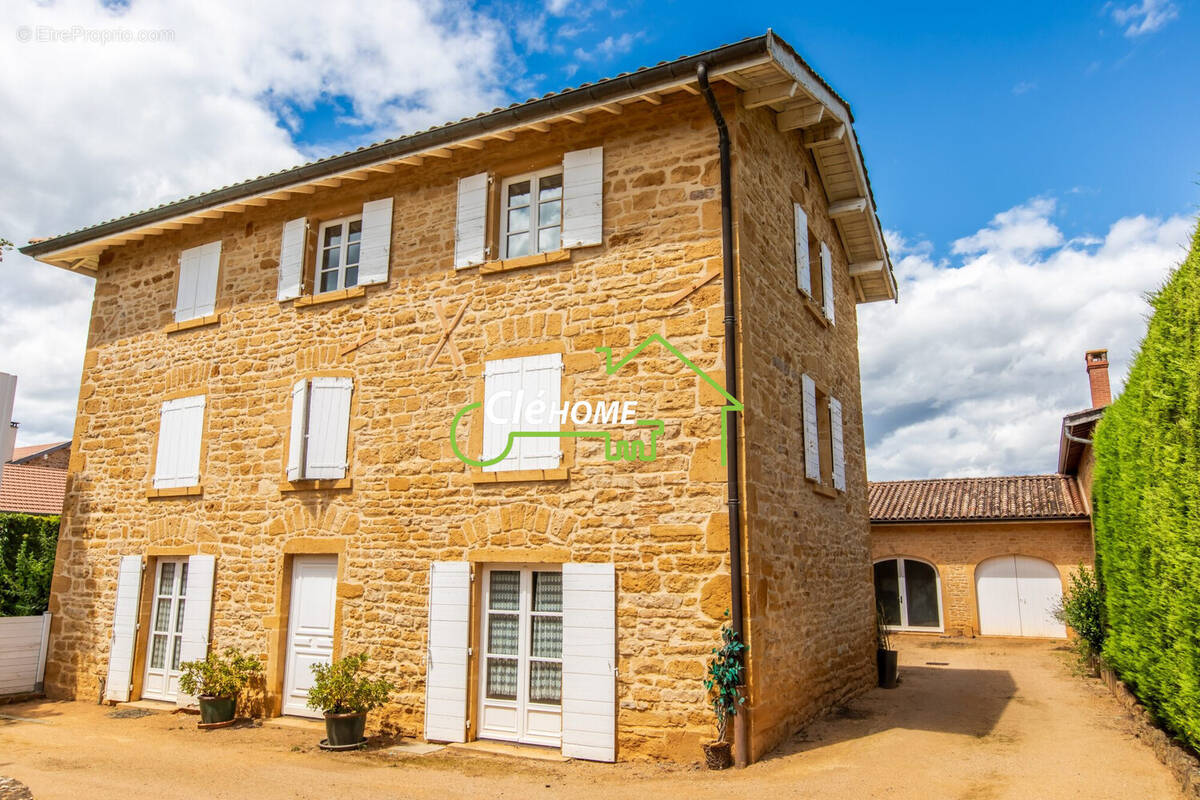 Maison à SAINT-GERMAIN-SUR-L&#039;ARBRESLE