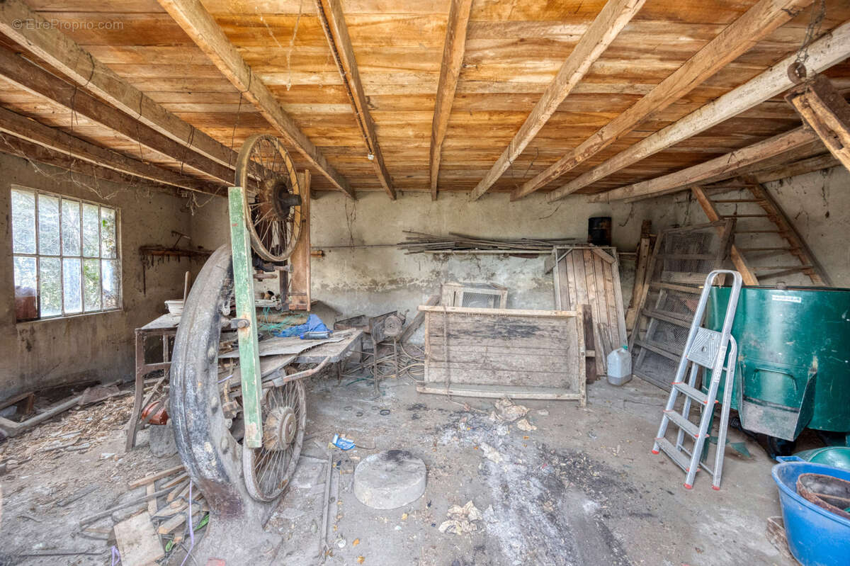 Maison à SAINT-VINCENT-DE-MERCUZE