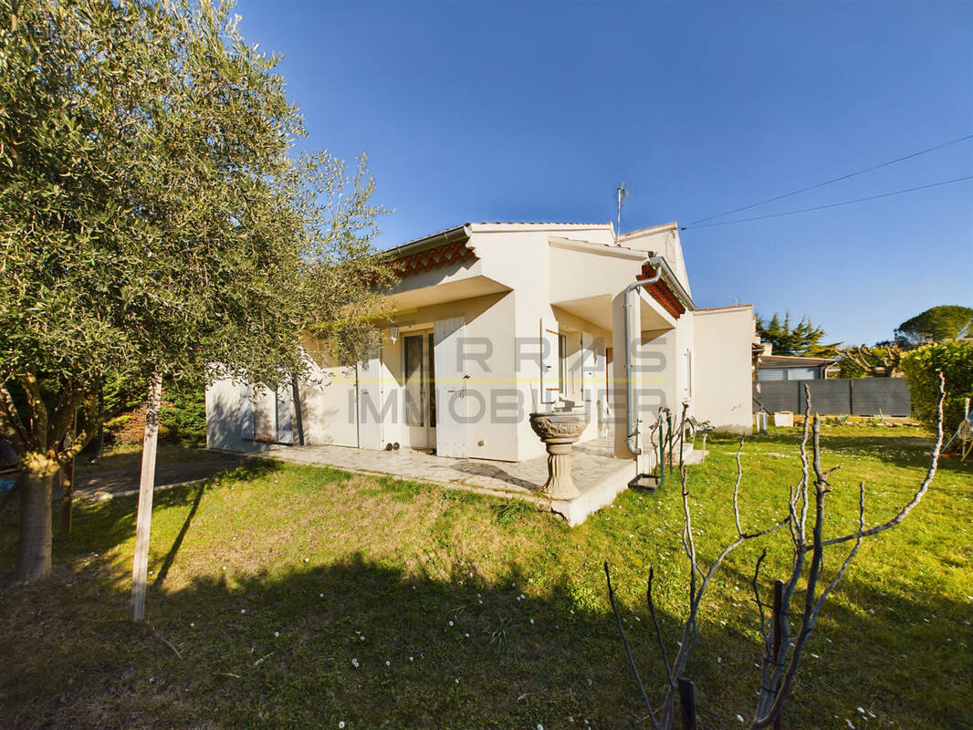 Maison à VALREAS