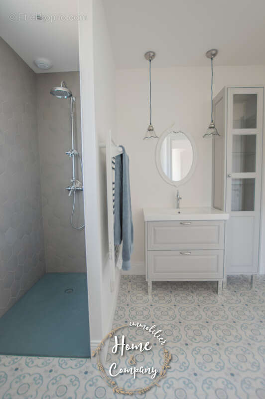 Maison à VAUX-SUR-MER