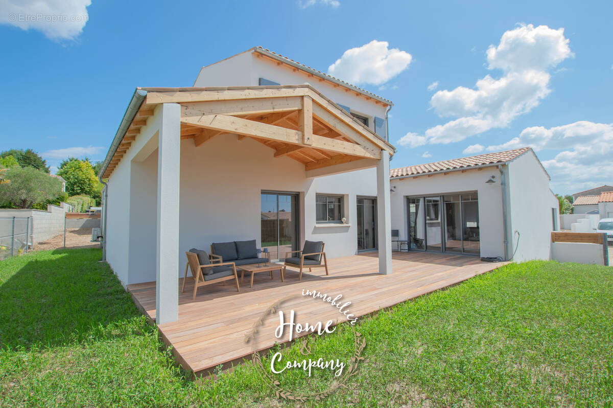 Maison à VAUX-SUR-MER