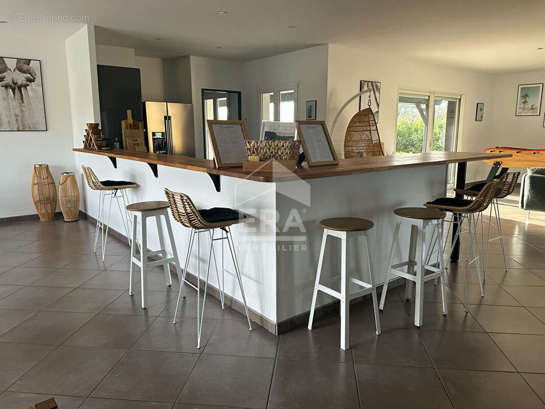 Maison à SAINT-EMILION