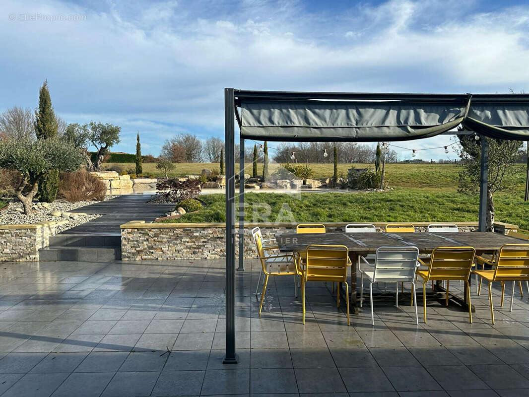Maison à SAINT-EMILION