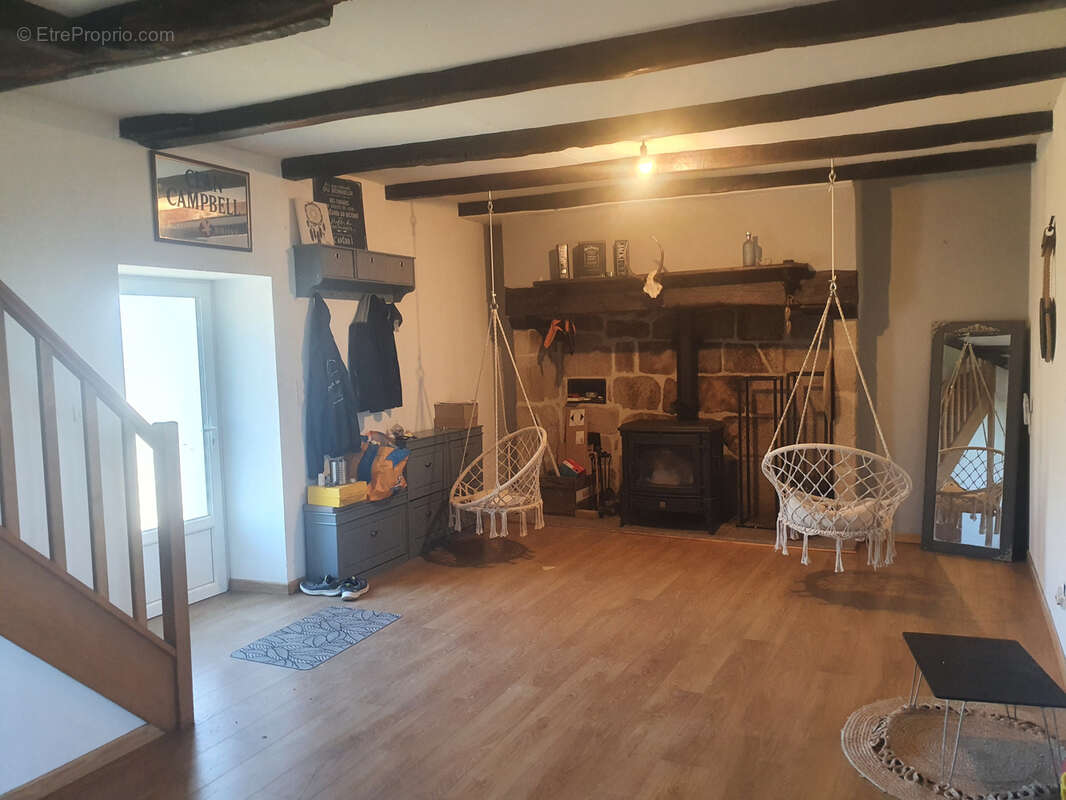 Maison à SAINT-JULIEN-AUX-BOIS