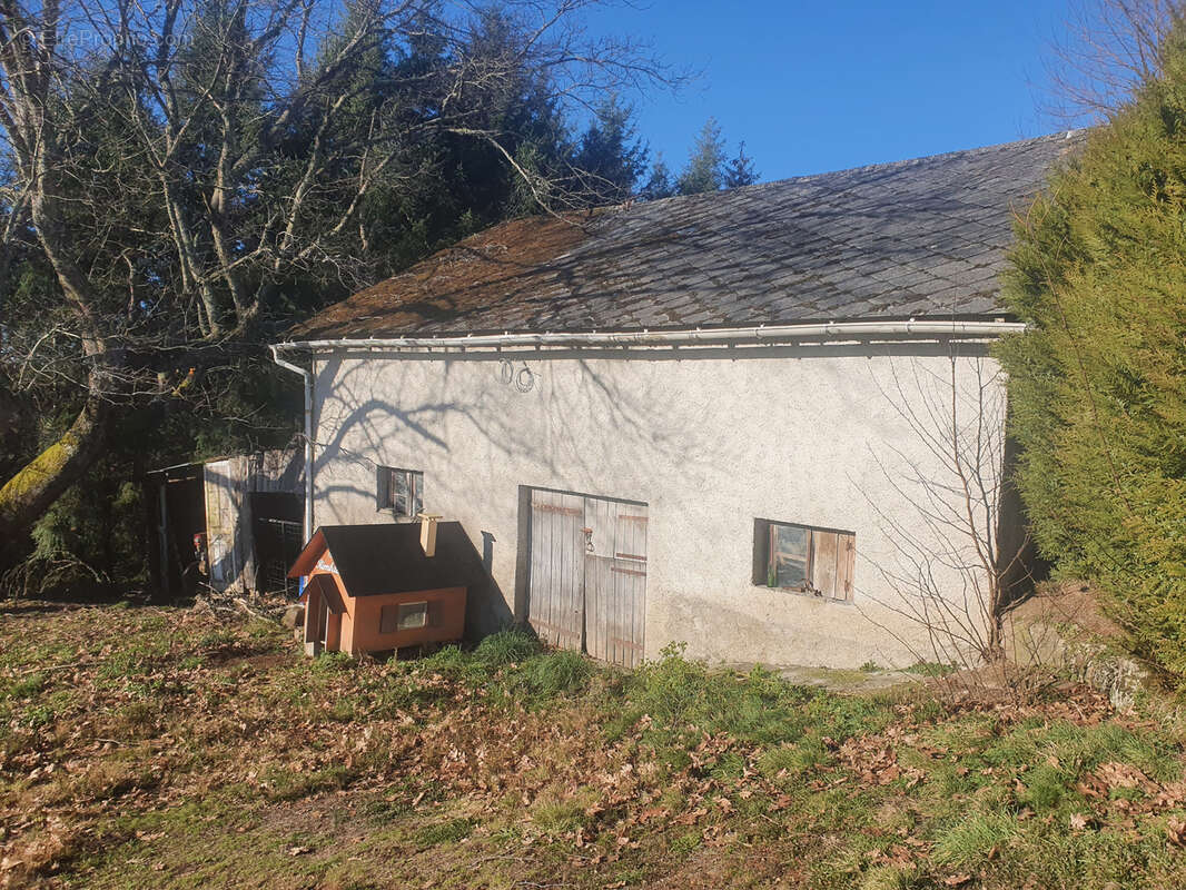 Maison à SAINT-JULIEN-AUX-BOIS