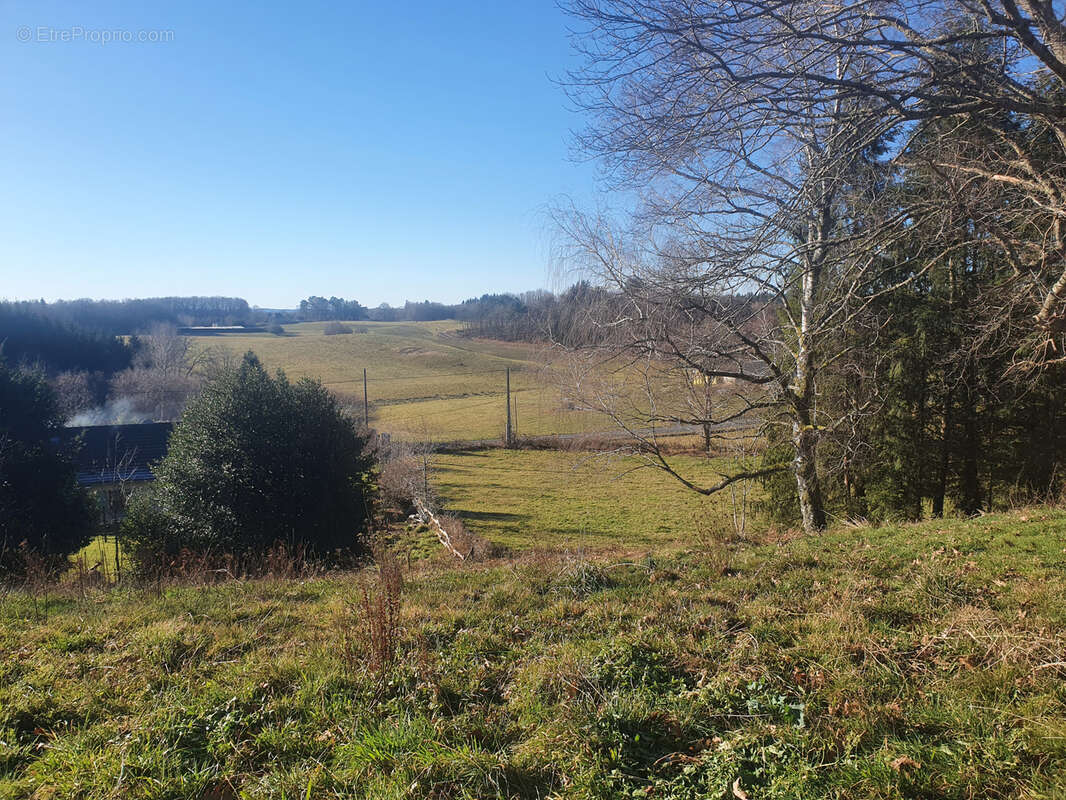 Maison à SAINT-JULIEN-AUX-BOIS