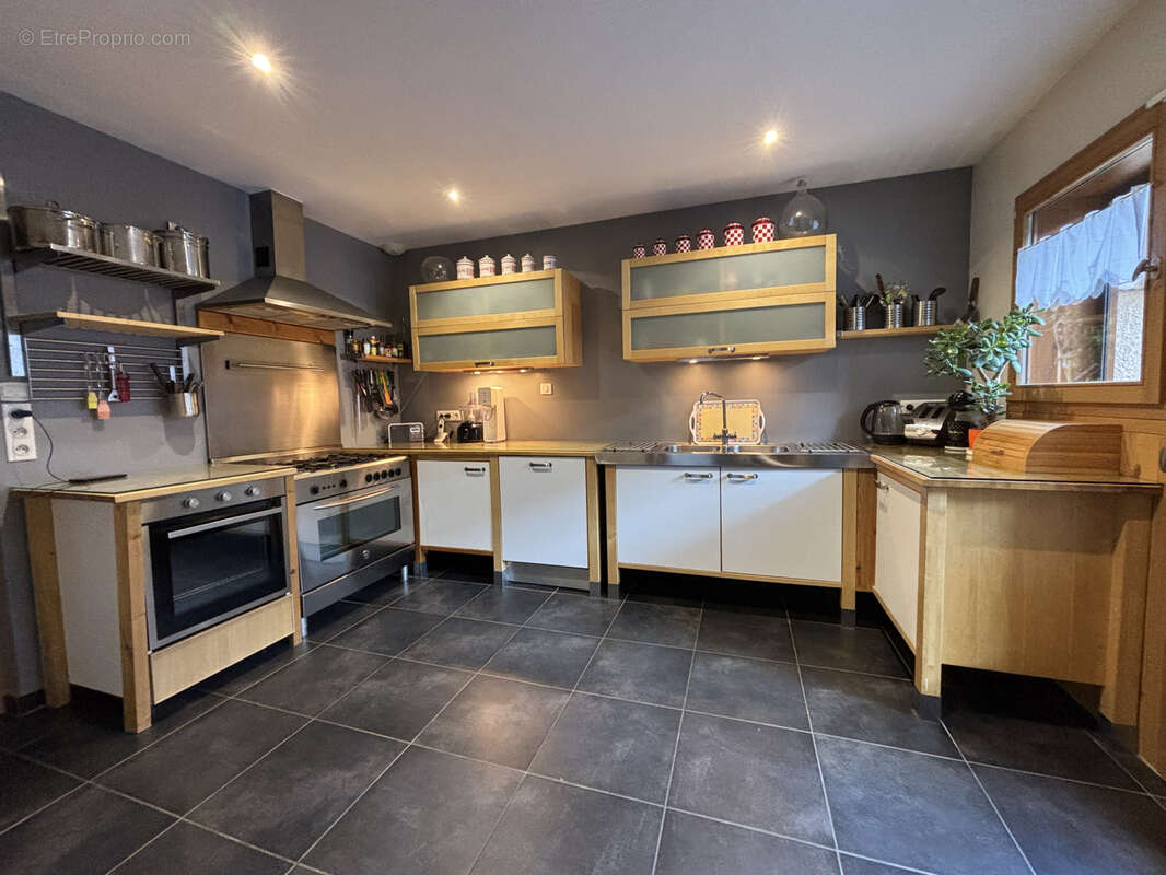 Maison à SAINT-MARTIN-DE-BELLEVILLE