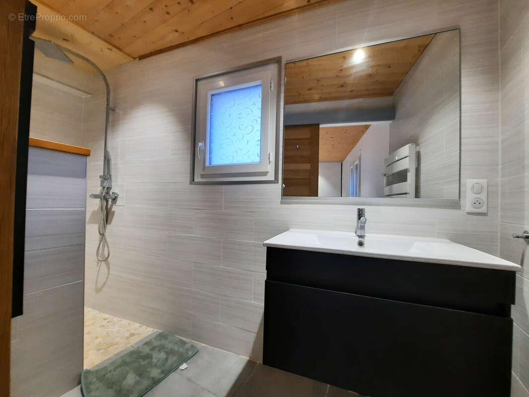 Maison à SAINT-MARTIN-DE-BELLEVILLE