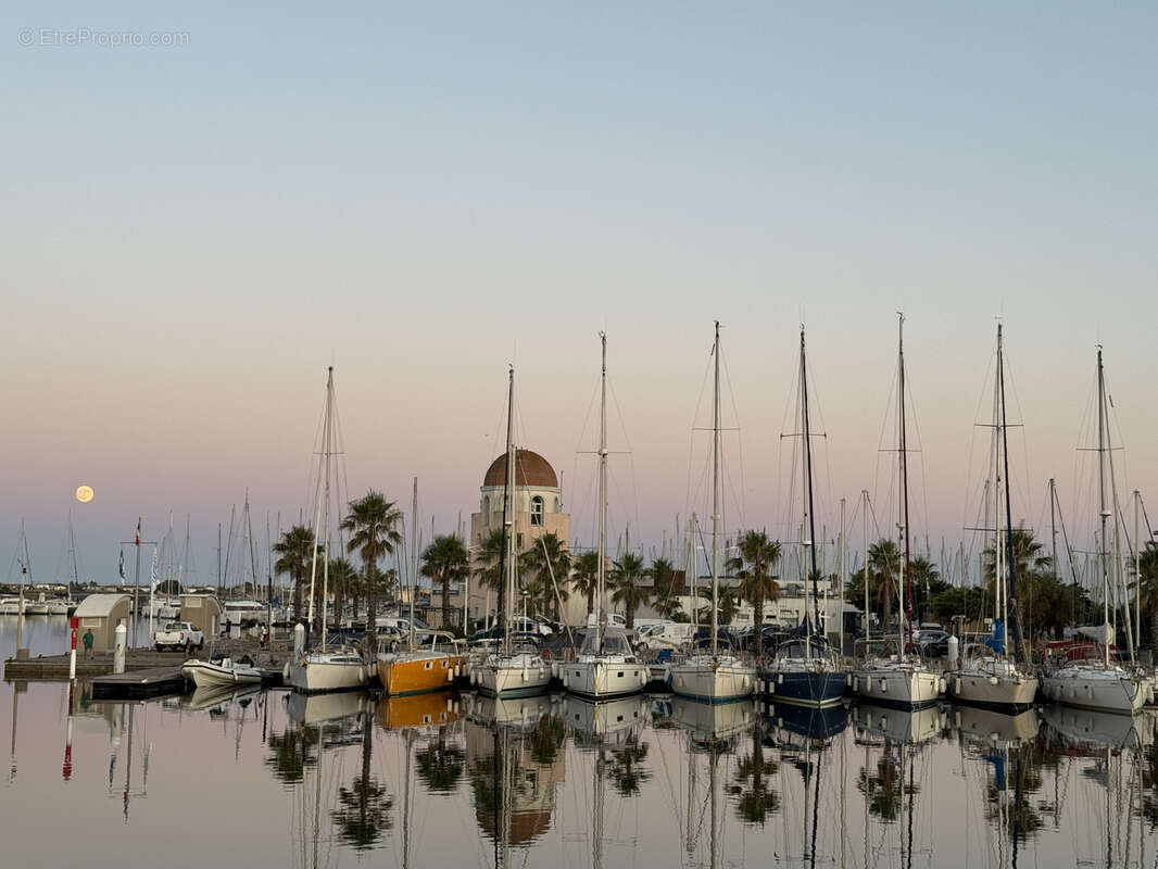 Commerce à GRUISSAN