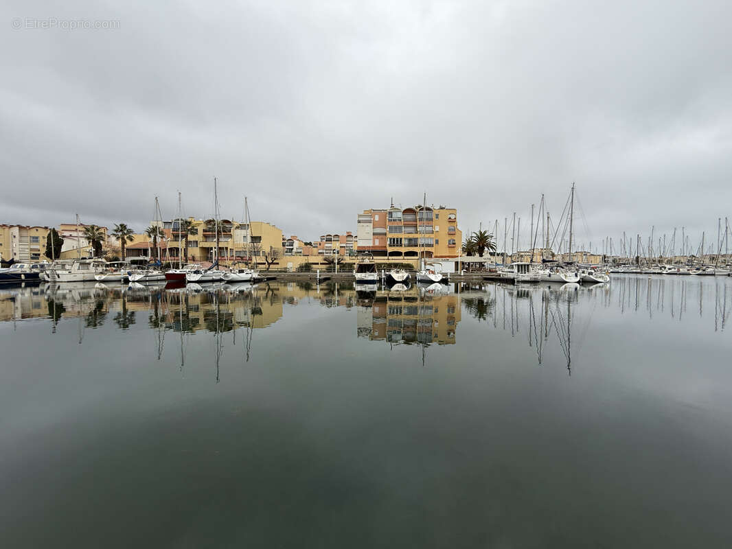 Commerce à GRUISSAN