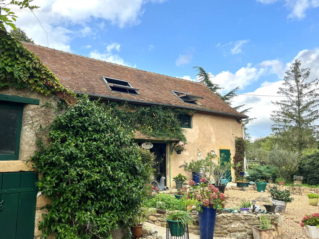 Maison à BAZOUGES-SUR-LE-LOIR