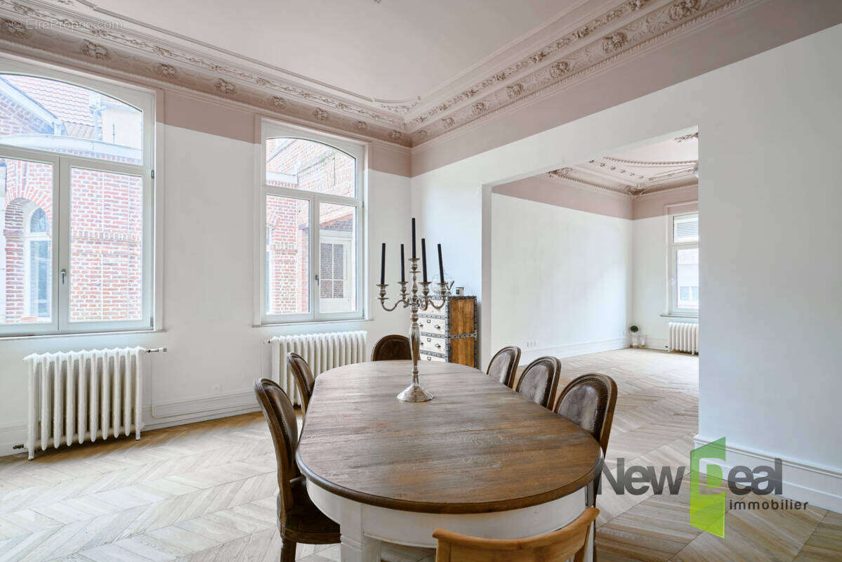 Maison à SAINT-AMAND-LES-EAUX