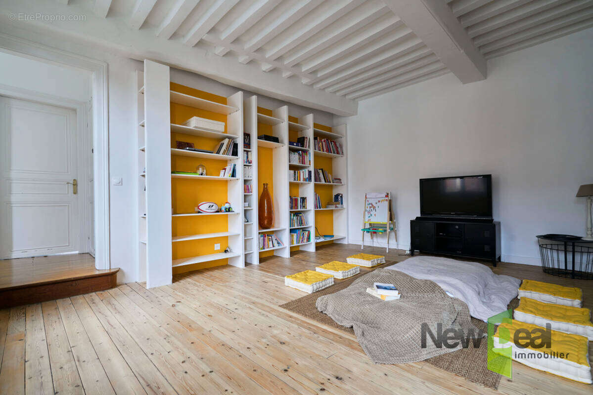 Maison à SAINT-AMAND-LES-EAUX