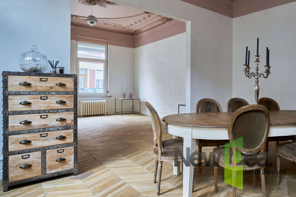 Maison à SAINT-AMAND-LES-EAUX