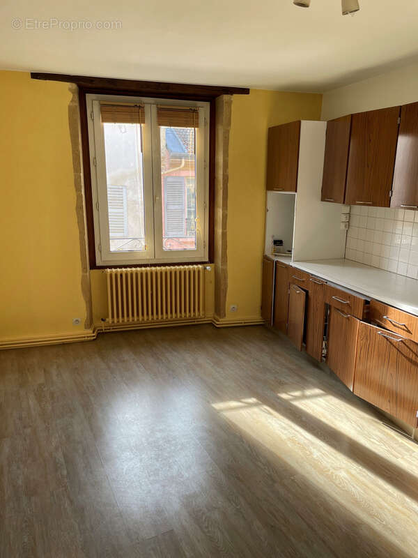 Appartement à CHARLIEU