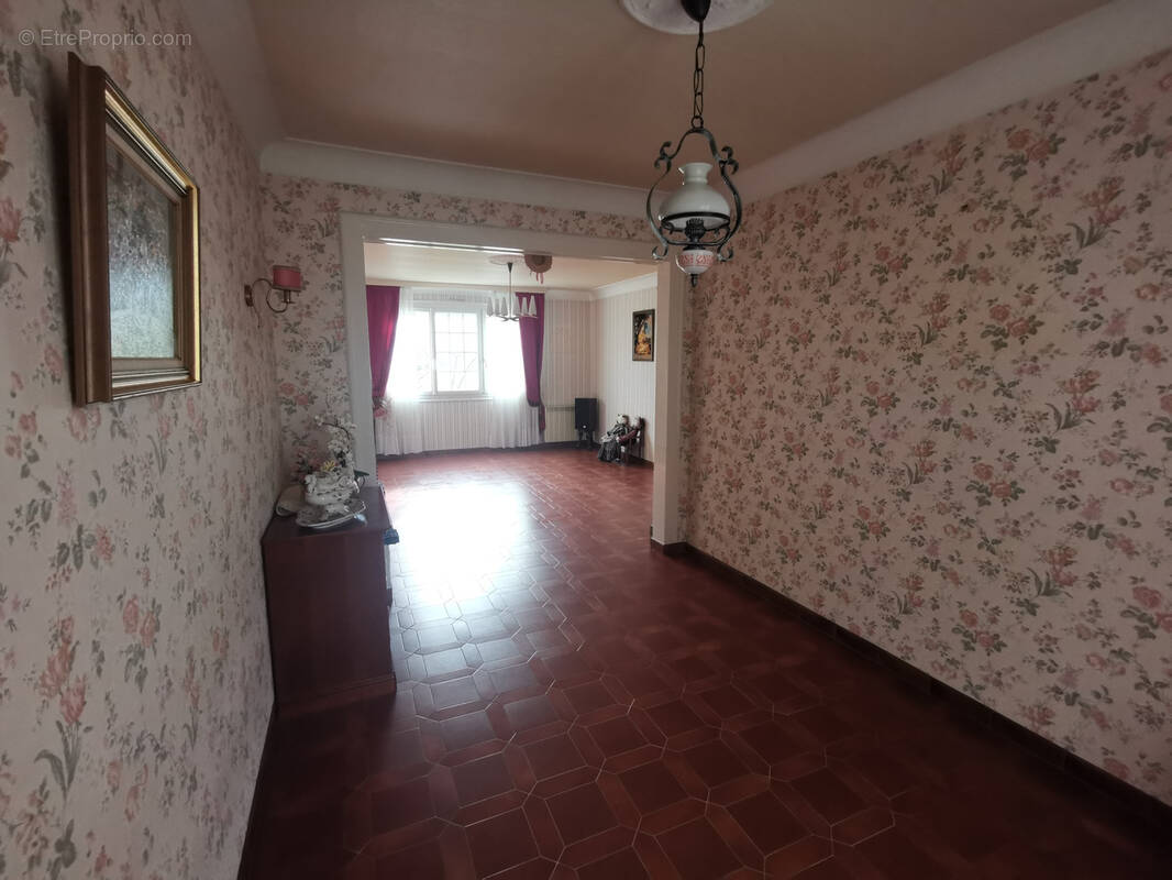 Maison à LA SUZE-SUR-SARTHE