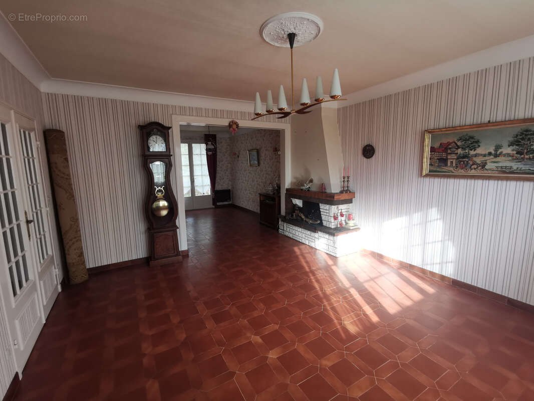 Maison à LA SUZE-SUR-SARTHE