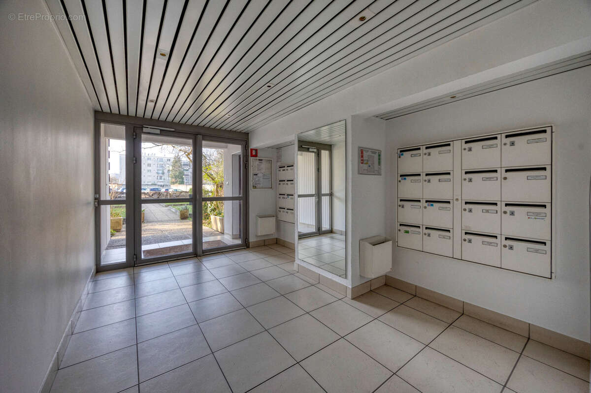 Appartement à MEYLAN