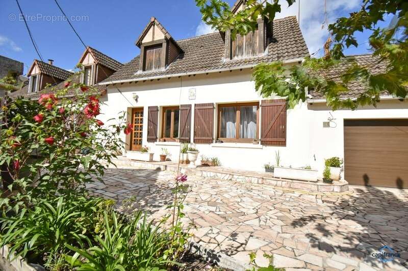 Maison à SELLES-SUR-CHER