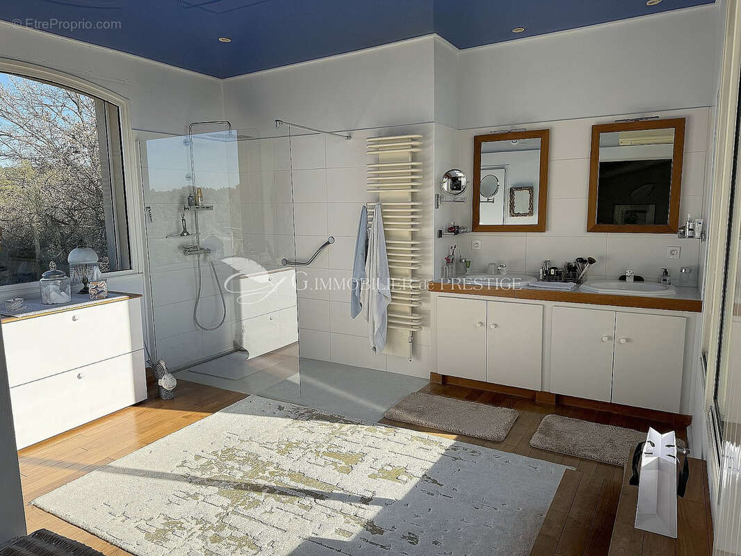 Maison à LE BEAUCET