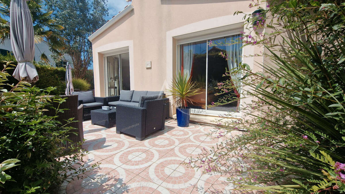 Maison à TALMONT-SAINT-HILAIRE