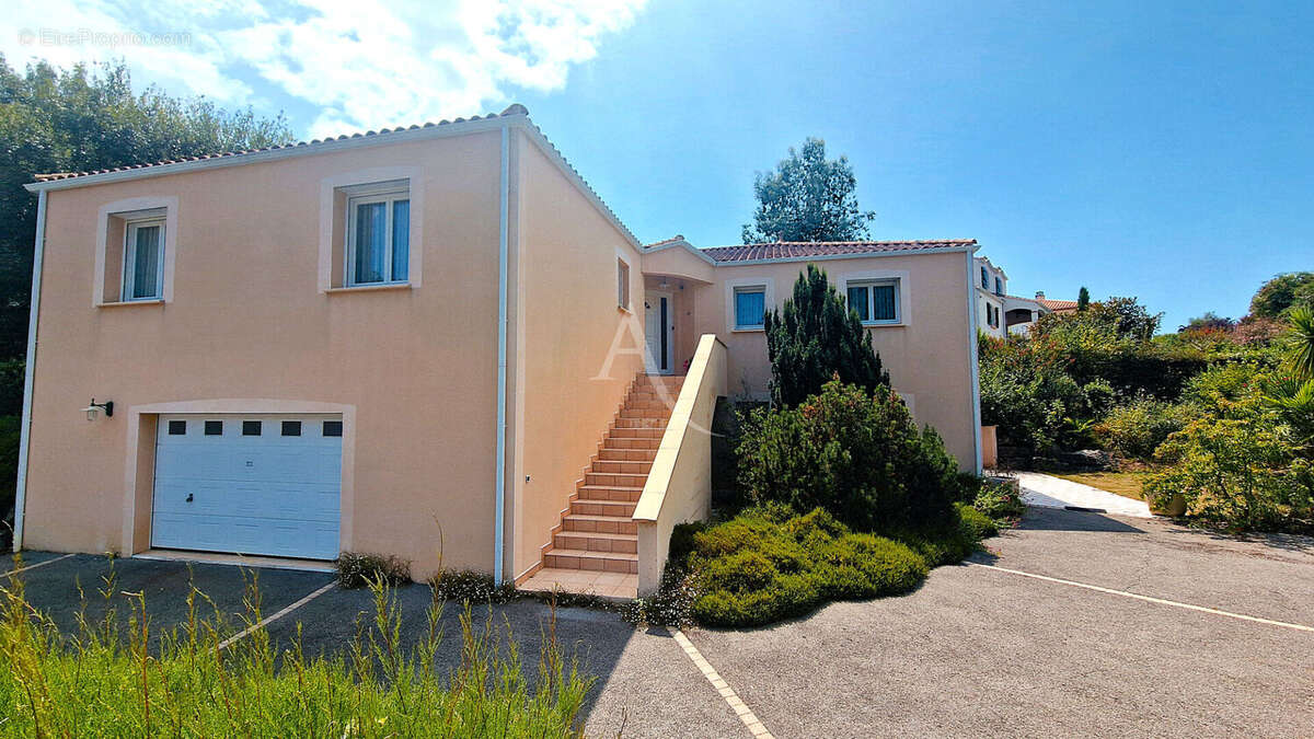 Maison à TALMONT-SAINT-HILAIRE