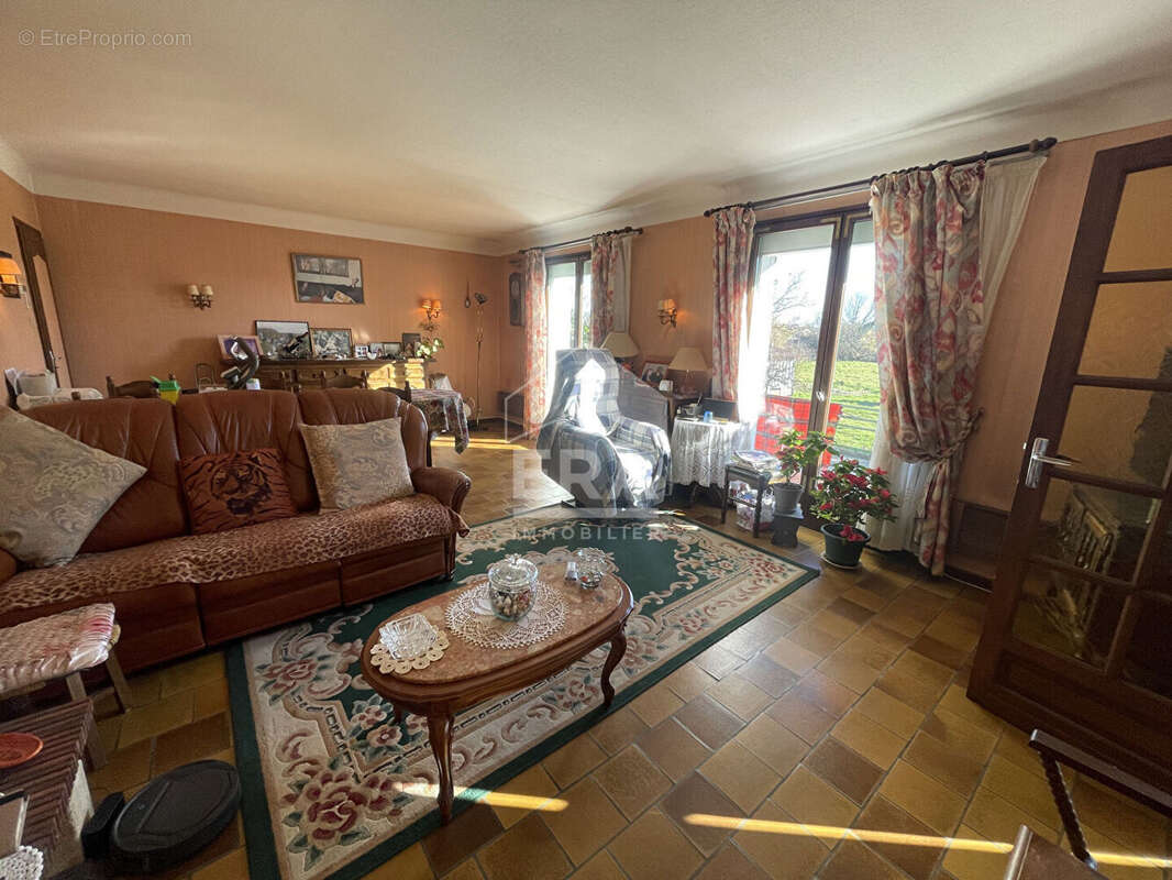 Maison à VIC-EN-BIGORRE