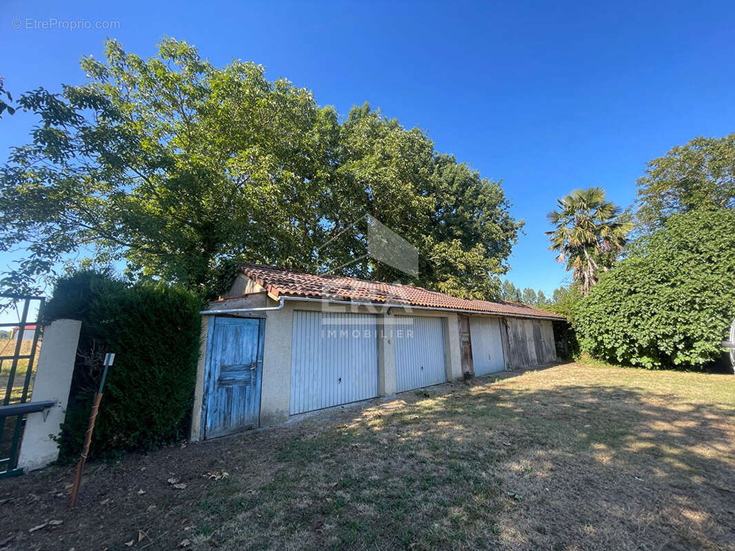 Maison à VIC-EN-BIGORRE