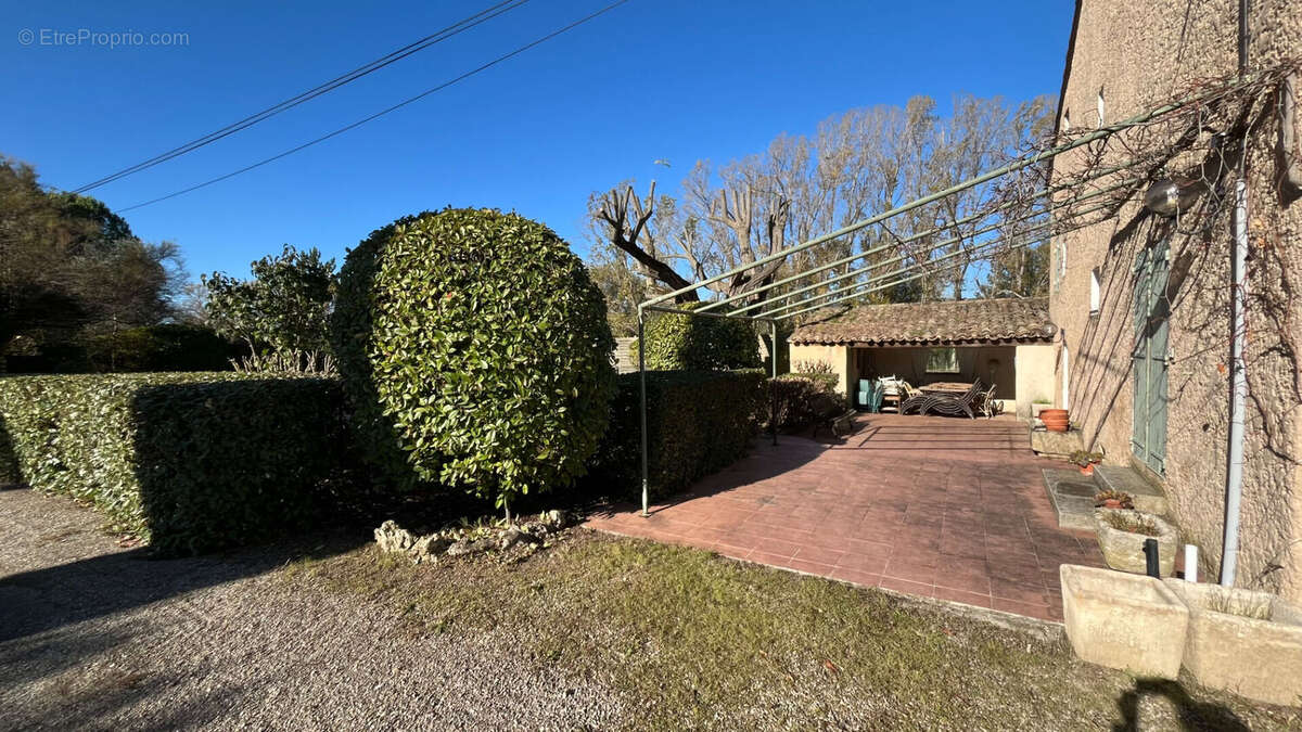 Maison à ROUSSILLON