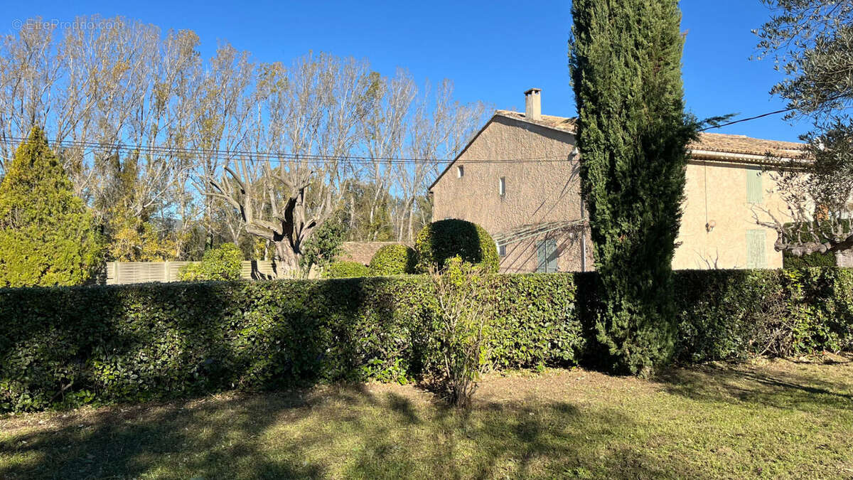 Maison à ROUSSILLON