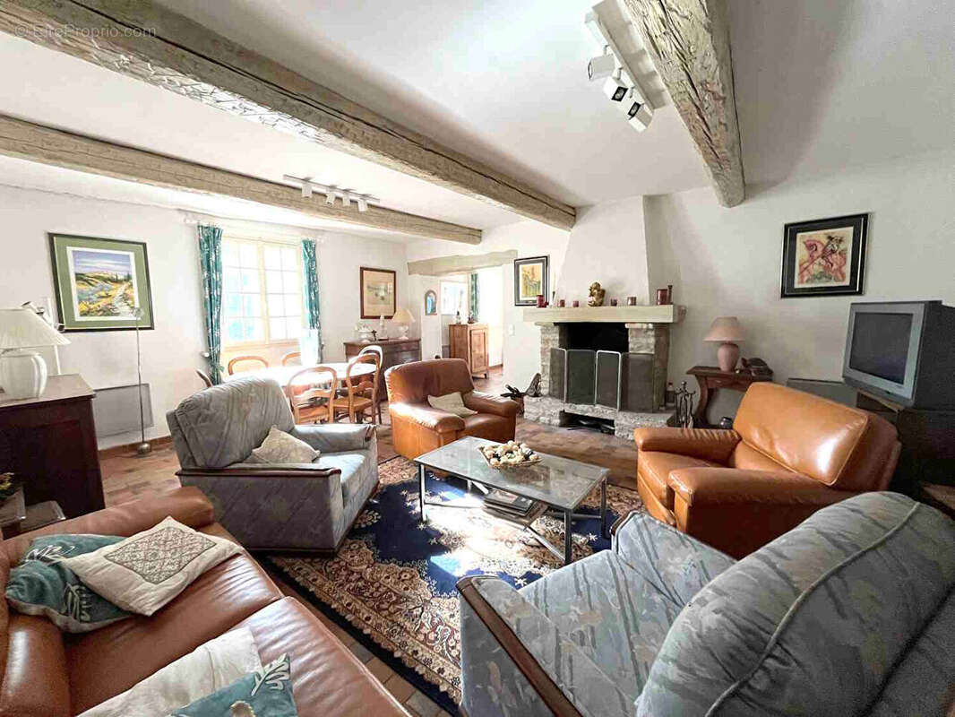 Maison à ROUSSILLON