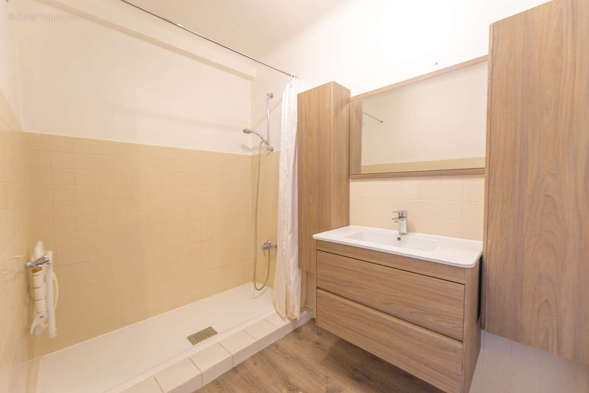 Appartement à MANDELIEU-LA-NAPOULE