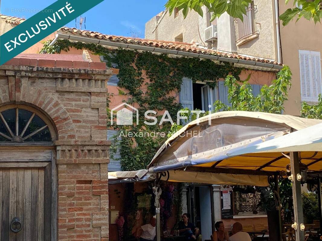 Photo 1 - Commerce à LE CASTELLET