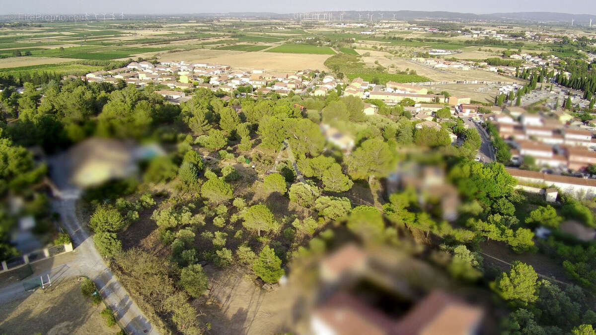 Terrain à LEZIGNAN-CORBIERES