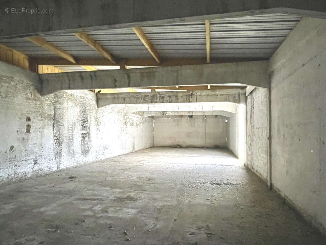 Commerce à SAINT-QUENTIN