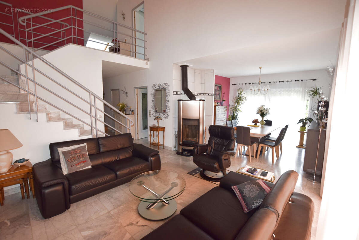 Maison à L&#039;ISLE-SUR-LE-DOUBS