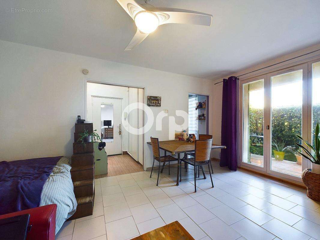 Appartement à MANDELIEU-LA-NAPOULE