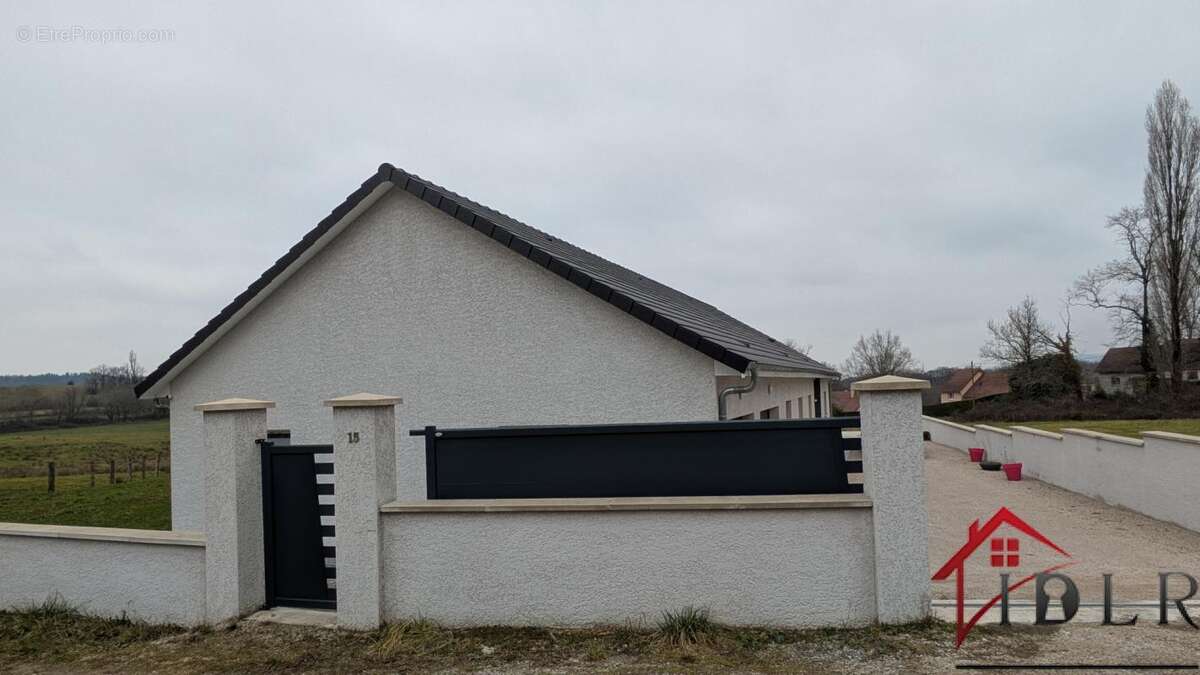 Maison à LONS-LE-SAUNIER