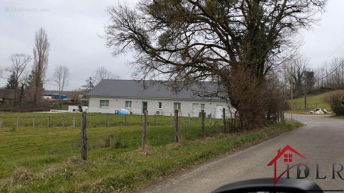 Maison à LONS-LE-SAUNIER