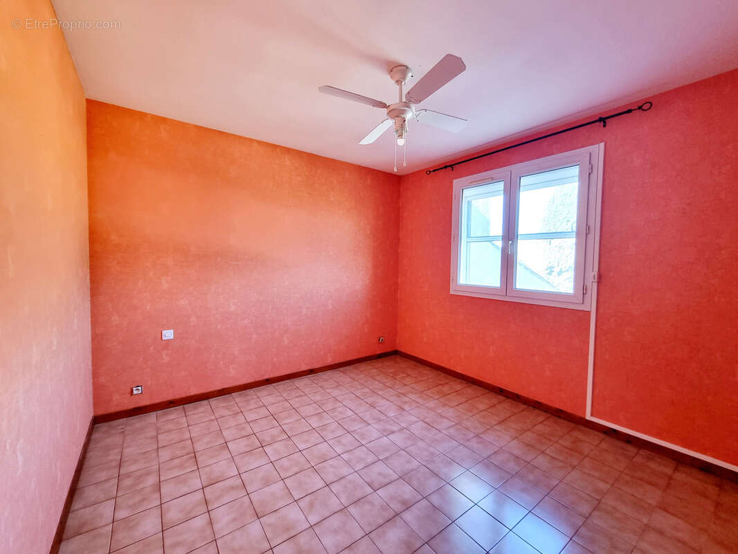 Maison à LIGNAN-SUR-ORB