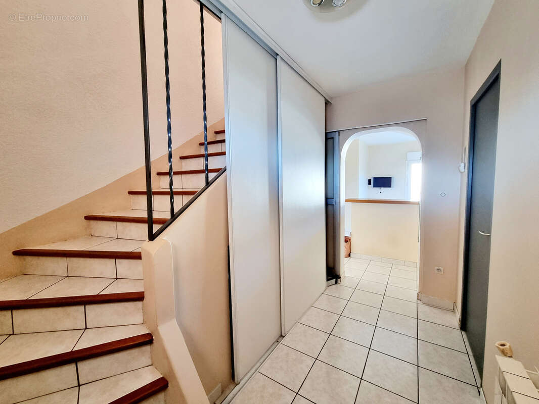 Maison à LIGNAN-SUR-ORB