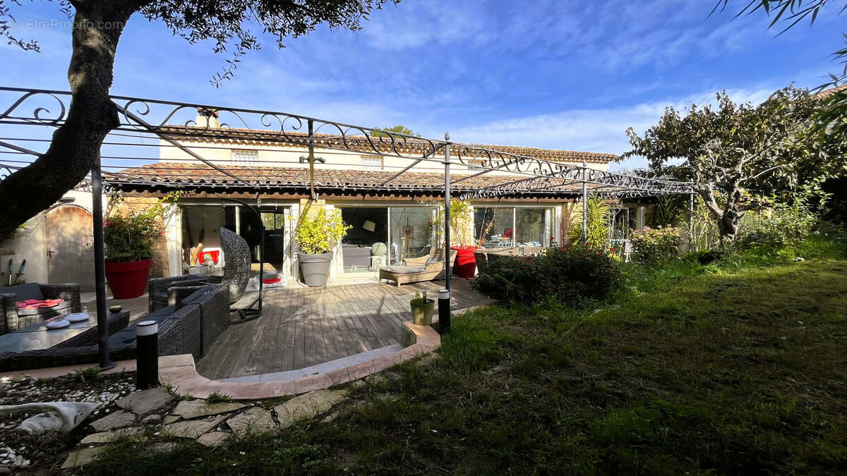 Maison à SAINT-RAPHAEL