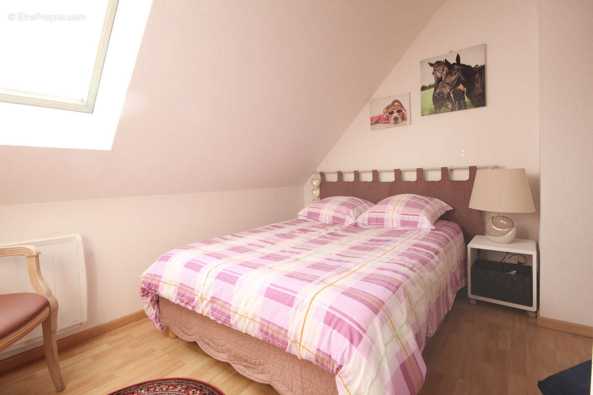 Maison à SAINTE-HELENE-BONDEVILLE