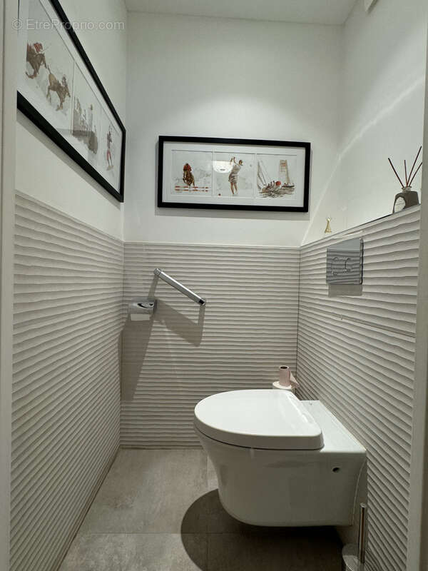 Appartement à COURBEVOIE