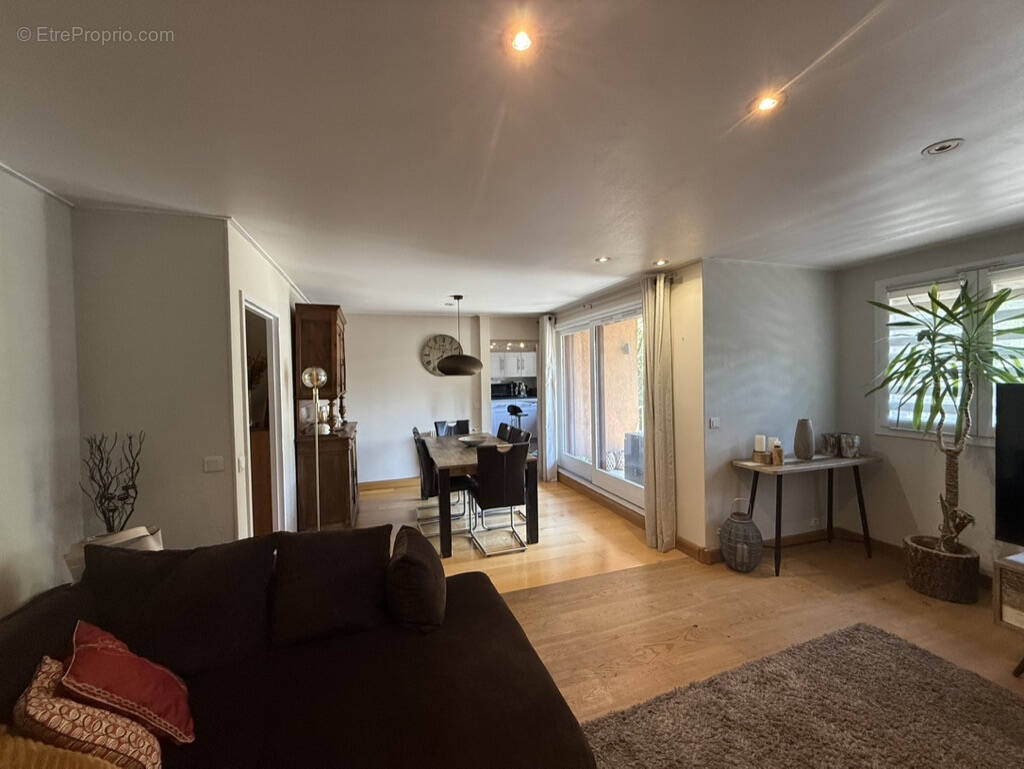 Appartement à SAINT-MARCEL