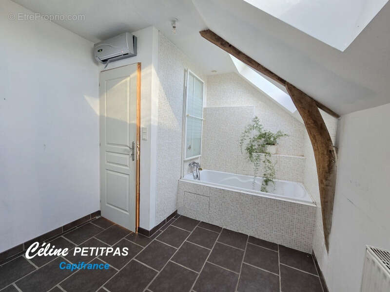 Maison à SAINT-MALON-SUR-MEL